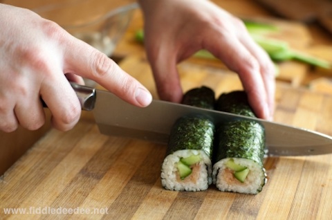 Sushi by Fiddledeedee.net